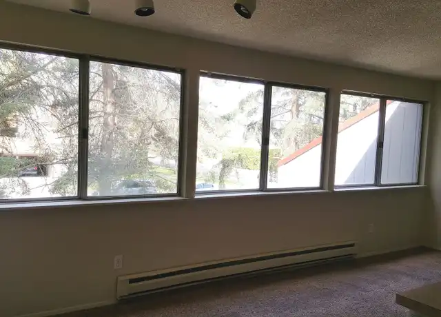Property at 379 N 29th Ave Unit 3, Cornelius, OR, 97113, 1 bed, 1 bath, [object Object]