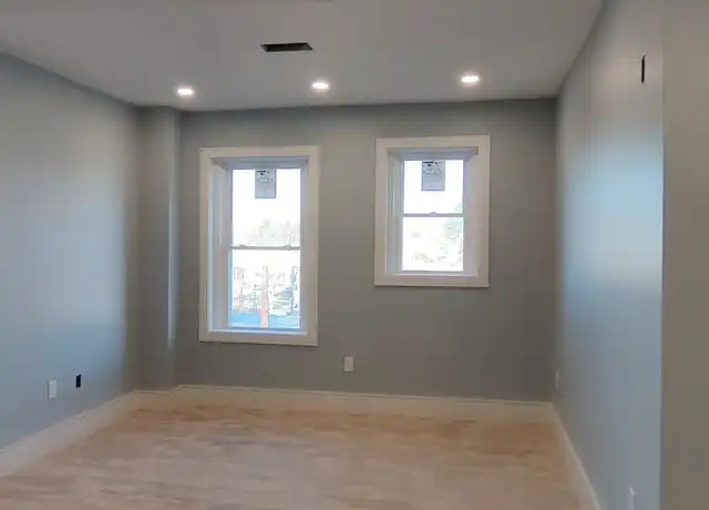 Property at 5 University Rd, Brookline, MA, 02445, 4 beds, 2 baths, [object Object]