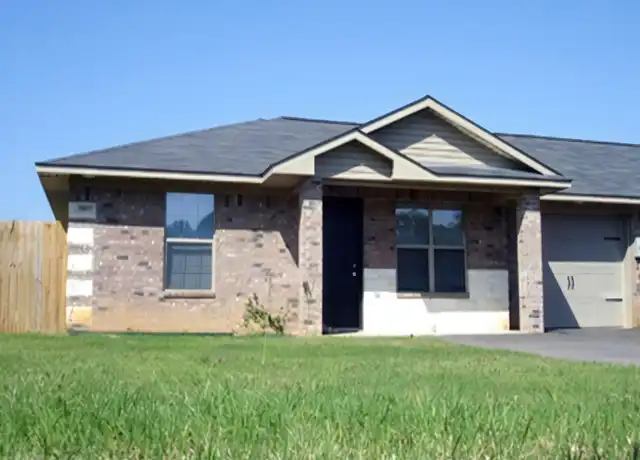 Property at 18065 Loring Ln, Lindale, TX, 75771, 2 beds, 2 baths, [object Object]