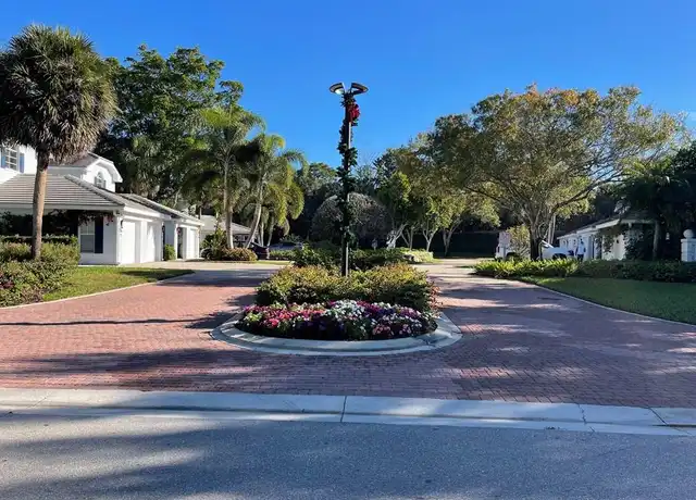 Property at 7046 Barrington Cir #202, Naples, FL, 34108, 2 beds, 2 baths, [object Object]