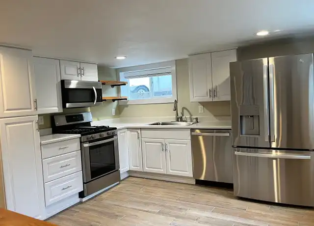 Property at 114 W Third St Unit THI114-B, Silverton, ID, 83867, 3 beds, 2 baths, [object Object]