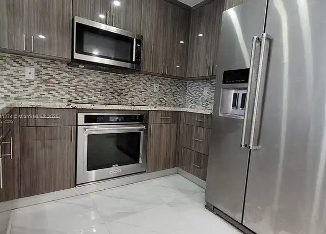 Property at 7101 Byron Ave #304, Miami Beach, FL, 33141, 1 bed, 1.5 baths, [object Object]