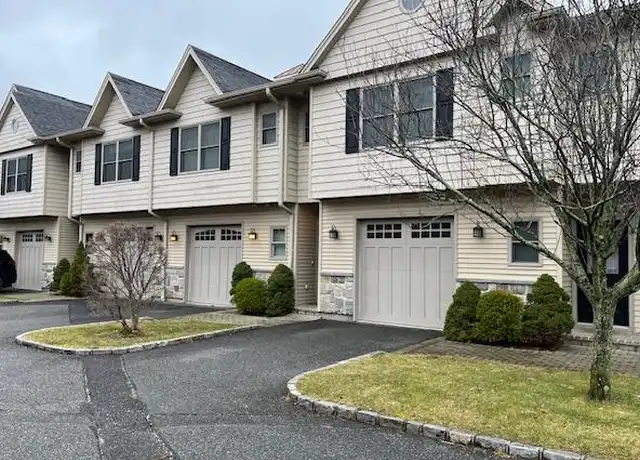 Property at 50 Sintsink Dr E Unit 5, Port Washington, NY, 11050, 3 beds, 2.5 baths, [object Object]