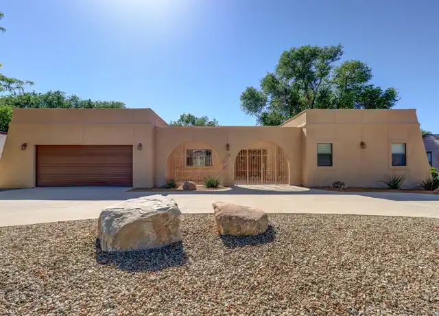 Property at 15 Wineglass Dr, Prescott, AZ, 86301, 2 beds, 2.5 baths, [object Object]