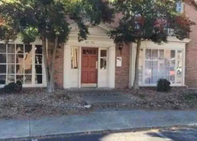 Property at 509 Highwood Dr Unit 509, Louisville, KY, 40206, 2 beds, 2 baths, [object Object]