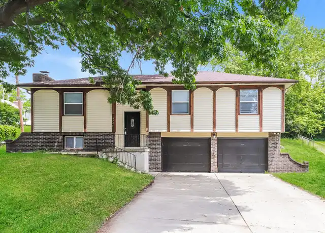 Property at 9744 NW Overhill Dr, Kansas City, MO, 64152, 3 beds, 2 baths, [object Object]