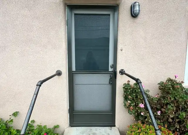 Property at 263 N Dos Caminos Ave, Ventura, CA, 93003, 1 bed, 1 bath, [object Object]