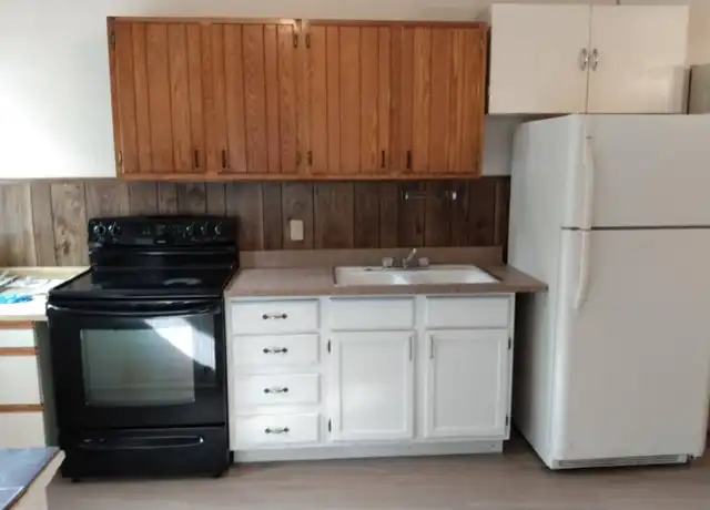 Property at 252 Union St Unit 2, River Falls, WI, 54022, 2 beds, 1 bath, [object Object]