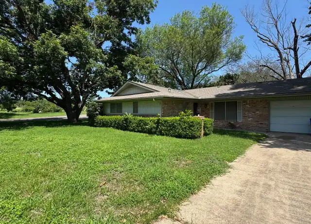Property at 5721 Oakview St, Waco, TX, 76710, 3 beds, 2 baths, [object Object]