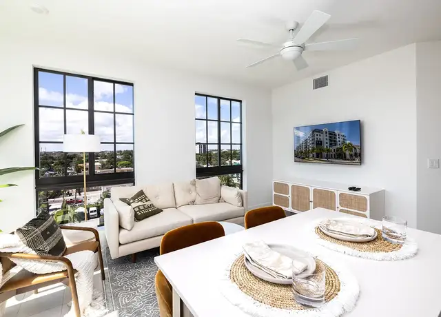 Photo of 101 S East Coast St, Lake Worth Beach, FL 33460