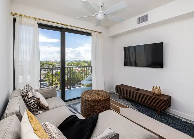 Photo of 101 S East Coast St, Lake Worth Beach, FL 33460