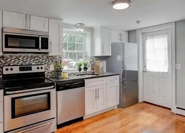 Property at 469 Sea St #1, Quincy, MA, 02169, 1 bed, 1 bath, [object Object]