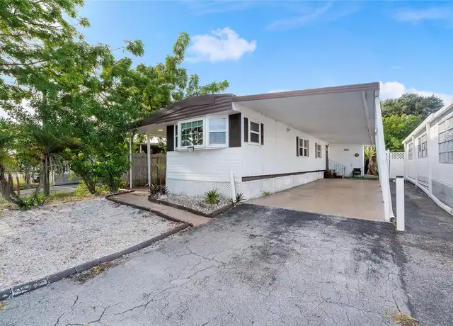 Property at 2710 E Marina Dr, Fort Lauderdale, FL, 33312, 2 beds, 2 baths, [object Object]