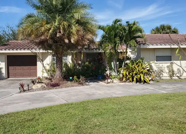 Property at 2745 Cardwell Way, Sarasota, FL, 34231, 3 beds, 2 baths, [object Object]