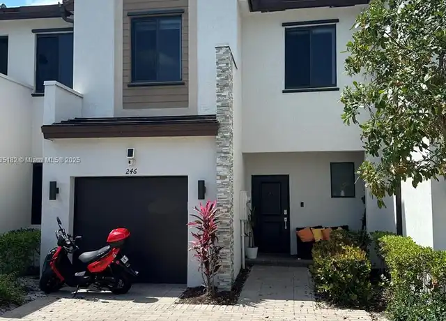 Property at 246 NE 208th Ter Unit 246, Miami, FL, 33179, 3 beds, 2.5 baths, [object Object]