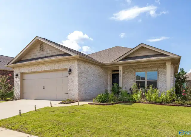 Property at 7002 Lost Creek Dr NW, Huntsville, AL, 35806, 4 beds, 2.5 baths, [object Object]