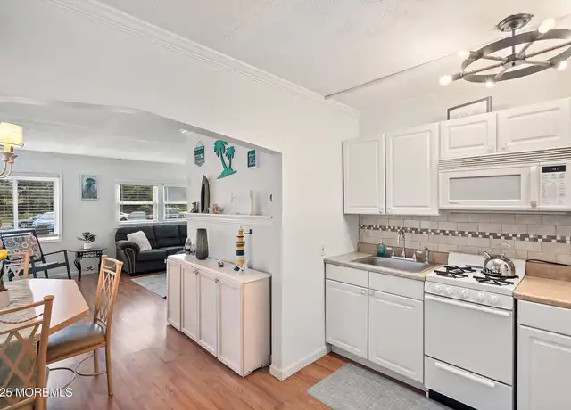 Property at 304 Bay Blvd Unit Front, Seaside Heights, NJ, 08751, 2 beds, 1.5 baths, [object Object]