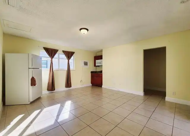 Property at 4471 SW 54th Ct Unit 1A-2B, Fort Lauderdale, FL, 33314, 1 bed, 1 bath, [object Object]