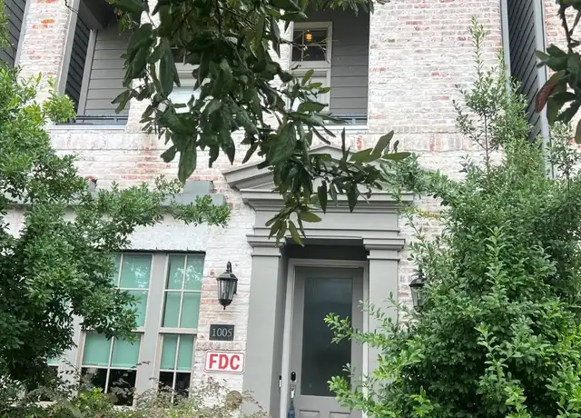 Property at 1005 Saint Charles St, Houston, TX, 77003, 3 beds, 4.5 baths, [object Object]