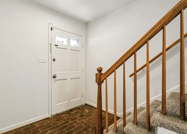 Photo of 25 Bainbridge Ave, Hampton, VA 23663