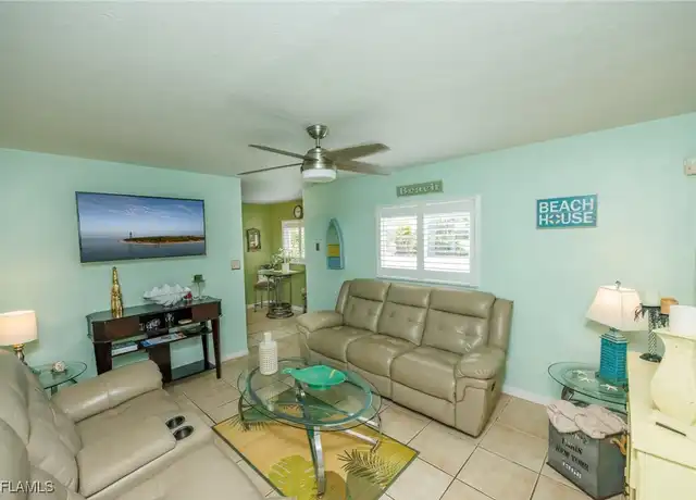 Property at 8127 Country Rd #106, Fort Myers, FL, 33919, 1 bed, 1 bath, [object Object]