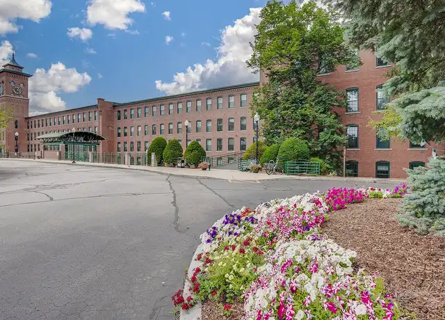 Property at Clocktower Place - 2 Clocktower Pl, Nashua, NH, 03060, 2-3 beds, 2 baths, [object Object]