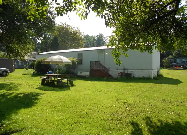 Property at 103 Hoye St, Oakland, MD, 21550, 2 beds, 1 bath, [object Object]