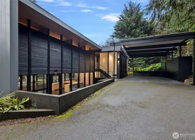 Property at 5248 W Mercer Way, Mercer Island, WA, 98040, 3 beds, 3.5 baths, [object Object]