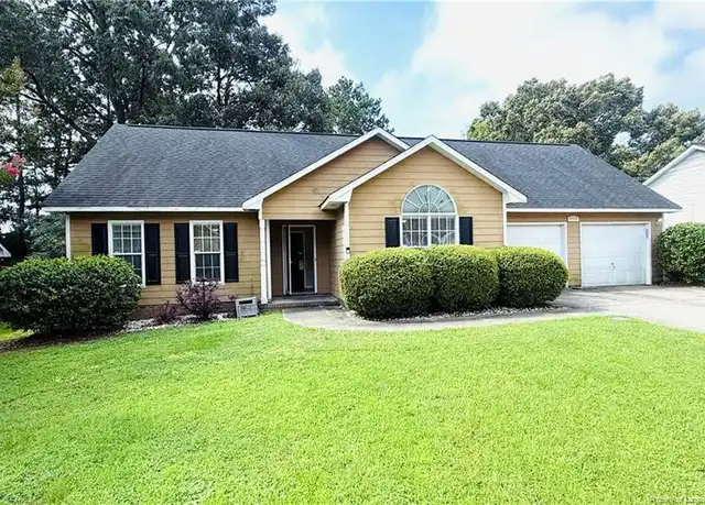 Property at 9524 Gooden Dr, Fayetteville, NC, 28314, 4 beds, 2 baths, [object Object]