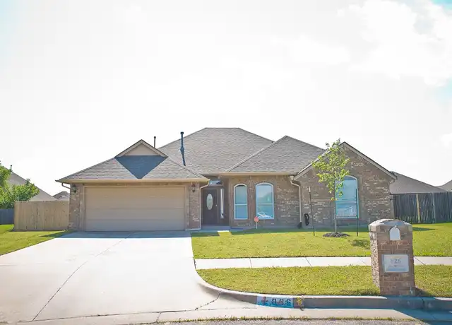 Property at 826 Rickwood Cir, Moore, OK, 73160, 4 beds, 2 baths, [object Object]