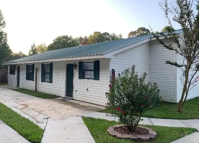 Property at 121 Lexington Dr, Hattiesburg, MS, 39402, 2 beds, 2 baths, [object Object]