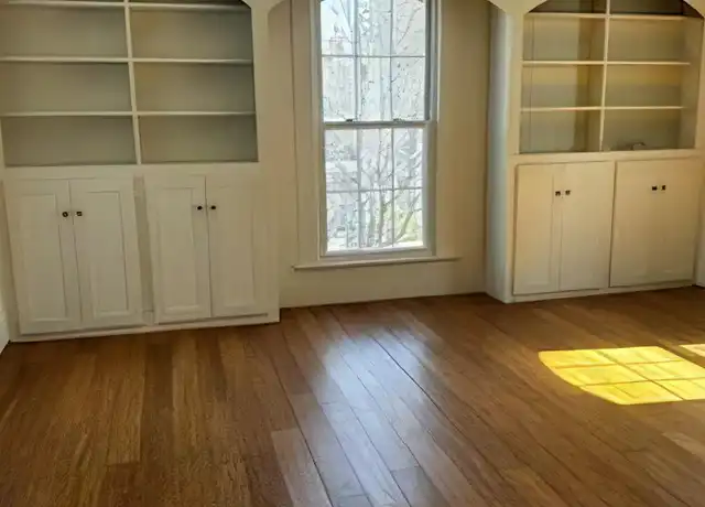Property at 33 Day Ave Unit 4, Westfield, MA, 01085, 1 bed, 1 bath, [object Object]