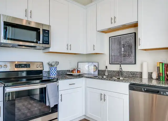 Property at Crismon Gateway - 9652 E Hampton Ave, Mesa, AZ, 85209, 1-2 bed, 1-2 bath, [object Object]