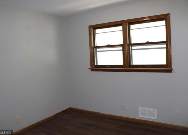 Photo of 747 Tuscarora Ave, Saint Paul, MN 55102