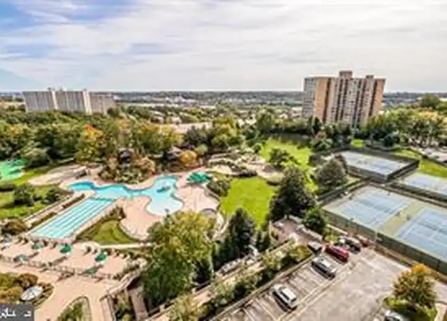 Property at 309 Yoakum Pkwy #1218, Alexandria, VA, 22304, 3 beds, 2.5 baths, [object Object]