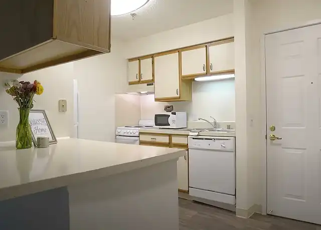 Property at Kings Reserve Sterling - 55+ Active Adult Apartment Homes - 22355 Providence Village Dr, Sterling, VA, 20164, 1-2 bed, 1-2 bath, [object Object]