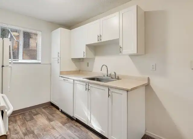 Property at Quail Ridge Apartments - 4735 SW Luradel St, Portland, OR, 97219, 0 beds, 1 bath, [object Object]