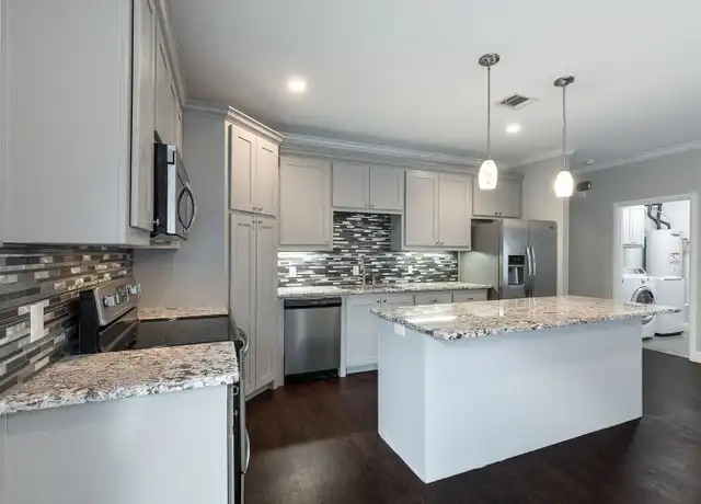 Property at 2832 Forest Park Blvd, Fort Worth, TX, 76110, 6 beds, 4 baths, [object Object]