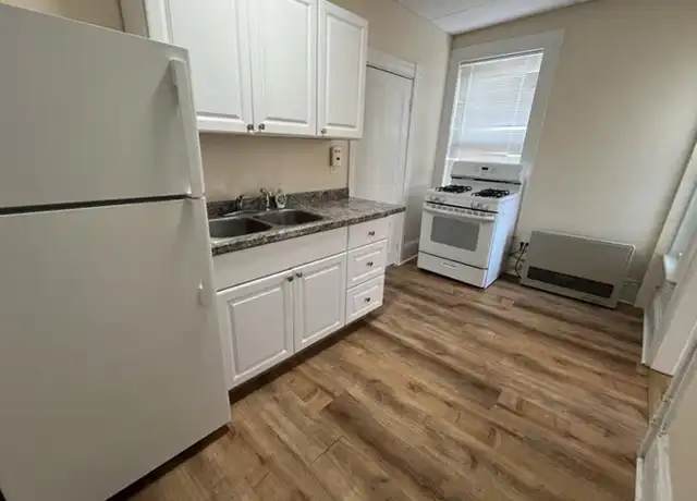Property at 195 Main St Unit 4, Waterville, ME, 04901, 1 bed, 1 bath, [object Object]