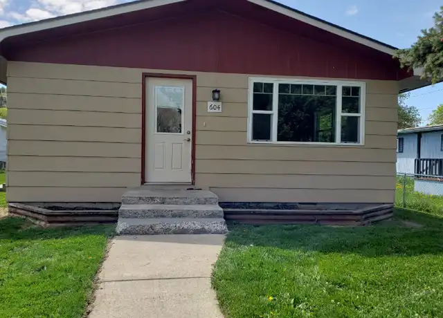 Property at 604 15th Ave E, Polson, MT, 59860, 3 beds, 1 bath, [object Object]