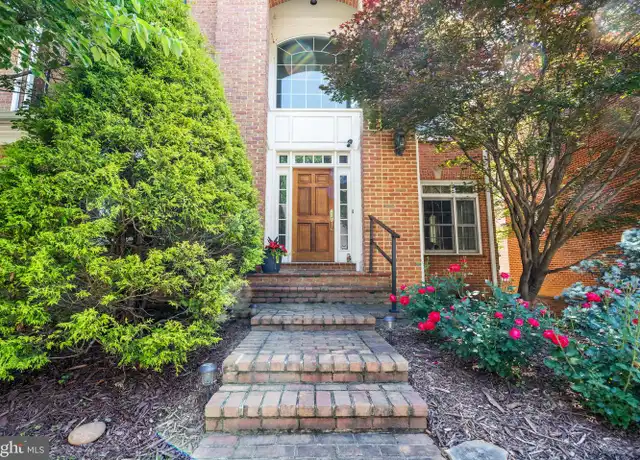 Property at 7815 Stable Way, Potomac, MD, 20854, 4 beds, 4.5 baths, [object Object]