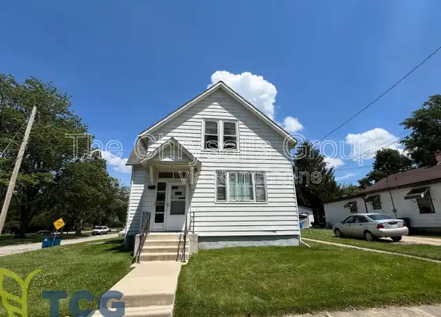 Property at 702 State St, Ottawa, IL, 61350, 2 beds, 1 bath, [object Object]