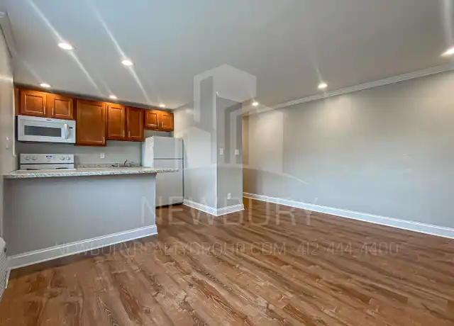 Property at 301 San Juan Dr Unit 305-04, McKeesport, PA, 15133, 2 beds, 1 bath, [object Object]