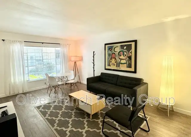 Property at 8277 Fountain Ave Unit 4, West Hollywood, CA, 90046, 1 bed, 1 bath, [object Object]