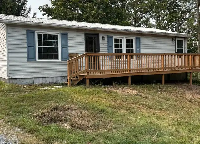 Property at 18 Run Rd Unit 1, Carlisle, PA, 17015, 3 beds, 2 baths, [object Object]