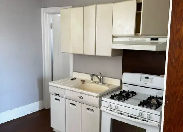 Property at 314 E Chicago St Unit 17, Elgin, IL, 60120, 1 bed, 1 bath, [object Object]
