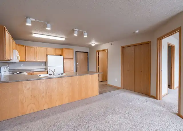 Property at East Bridge - 1951 Dakota Dr N, Fargo, ND, 58102, 0-2 beds, 1-2 bath, [object Object]