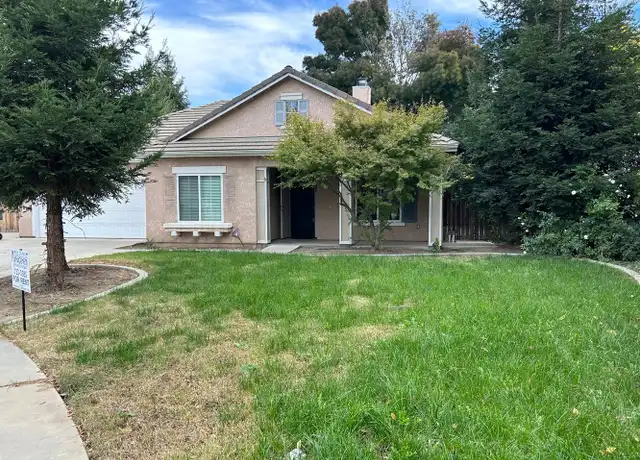 Property at 821 W Packwood Ct, Visalia, CA, 93277, 3 beds, 2 baths, [object Object]