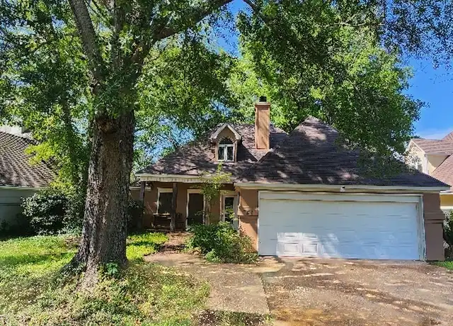 Property at 542 S Deerfield Dr, Canton, MS, 39046, 4 beds, 3 baths, [object Object]