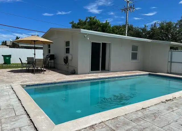 Property at 5771 SW 38th Ct Unit 1, Davie, FL, 33314, 2 beds, 1 bath, [object Object]